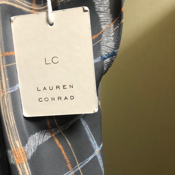 Blouse - Picture 2 of 3